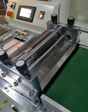 40x40x32cm 38kg High Efficiency LED Cutting Machine / V Groove Pcb ...
